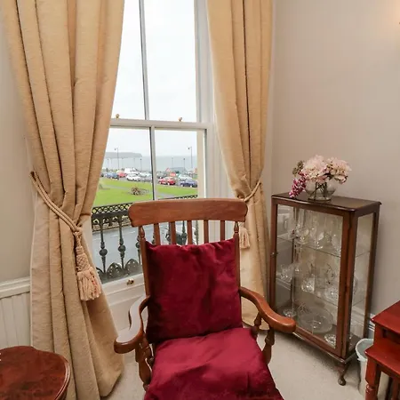 Sandsend Sunset View Apartment