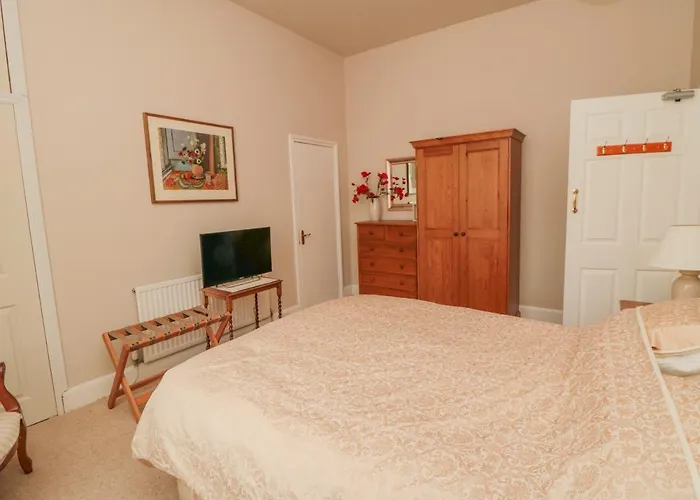 Sandsend Sunset View * Whitby