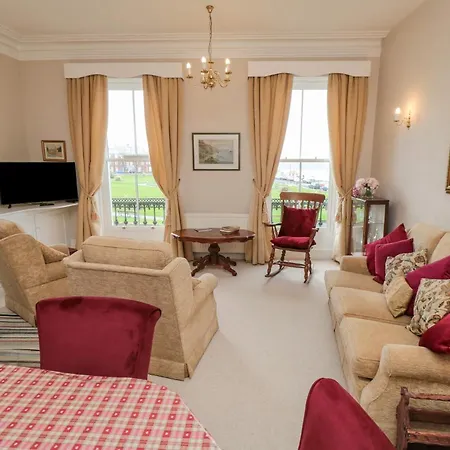 Sandsend Sunset View * Whitby